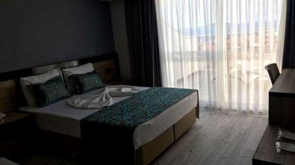 Teras Oda, Kısmi Deniz Manzaralı (Teraslı)