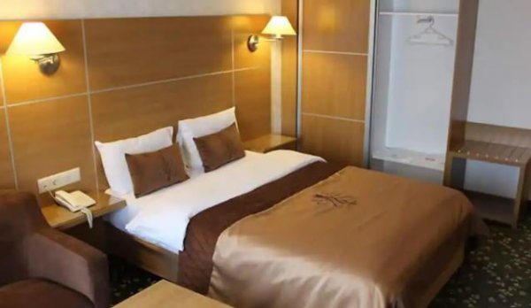 Standard Room (1 Person)