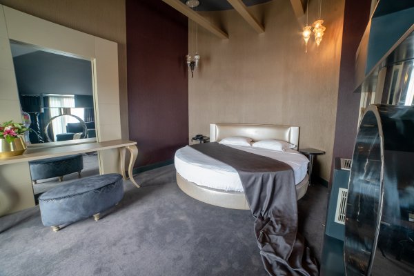 Suite Room