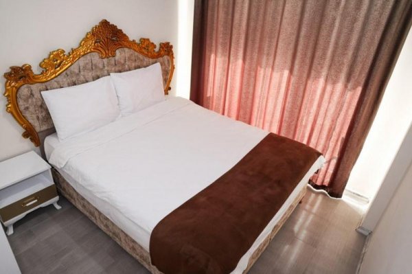Business Room, City View