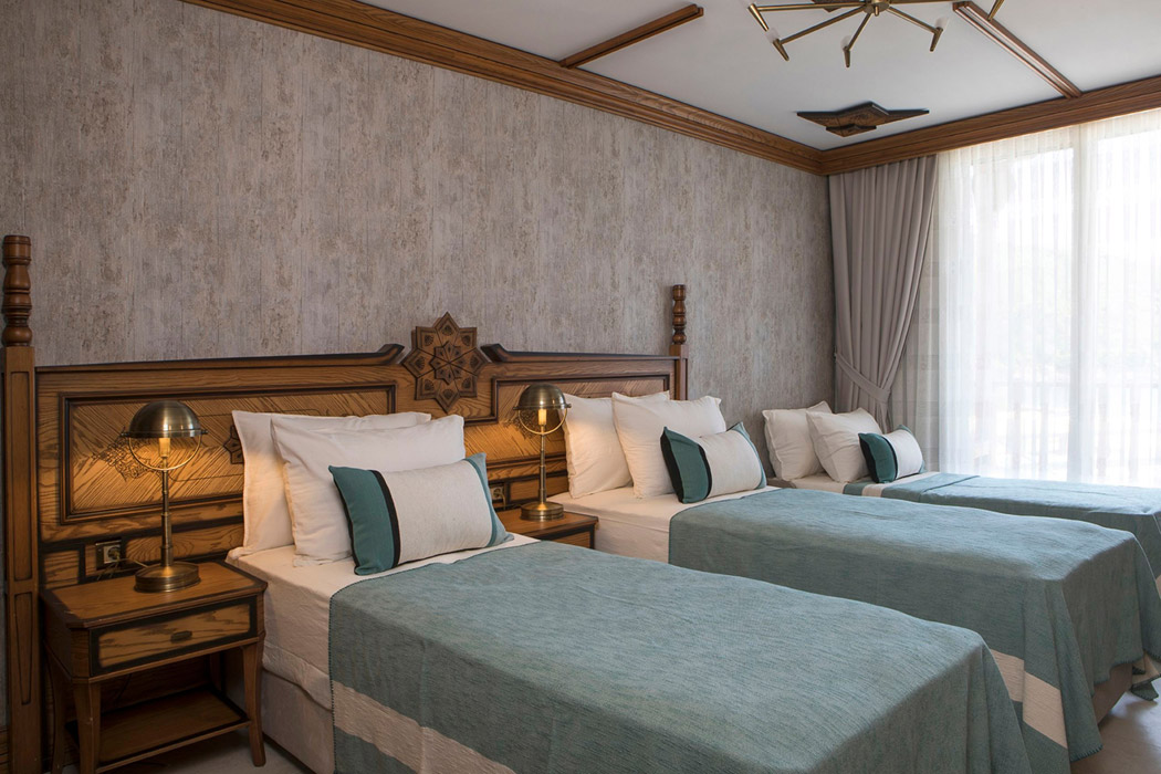 Standart Oda, Deniz Manzaralı (3 Kişilik, Balkonlu)