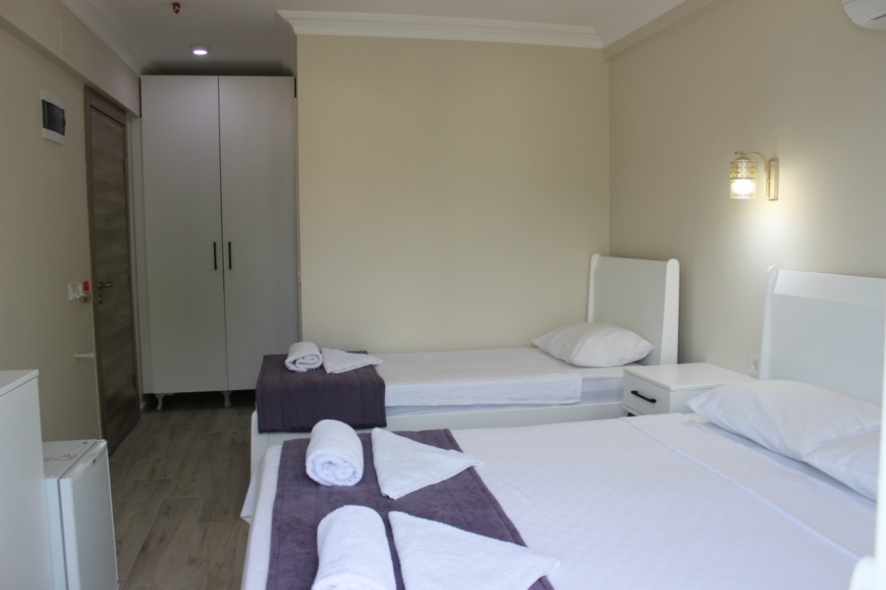 Standart Oda, Bahçe Manzaralı (3 Kişilik, Balkonlu)
